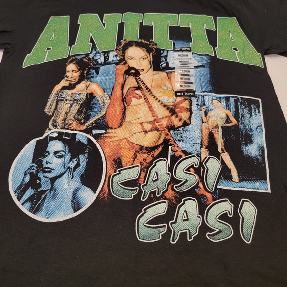 Anitta Photo Collage Glitter Logo Boyfriend Fit Girls T-Shirt Size Medium NEW! - Picture 4 of 11